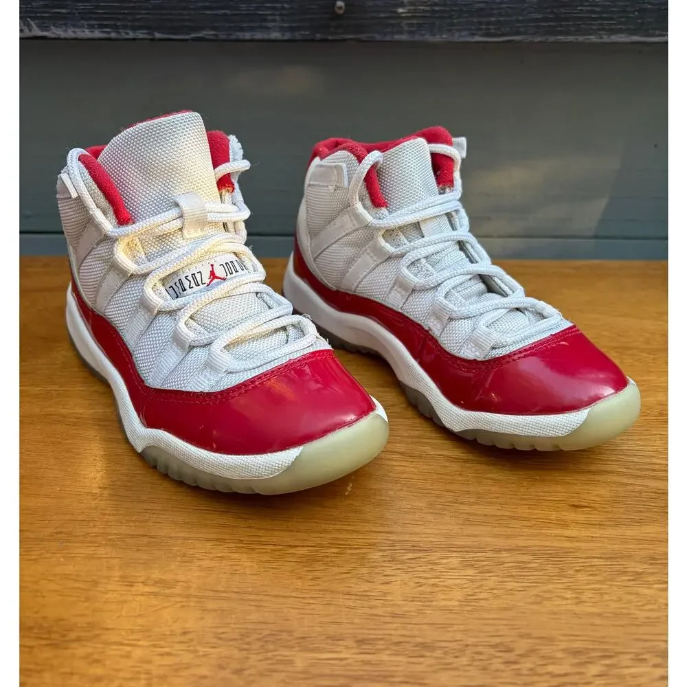 Air Jordan 11 Retro Cherry 2022 PS Kids Size 13C Red White 378039-116